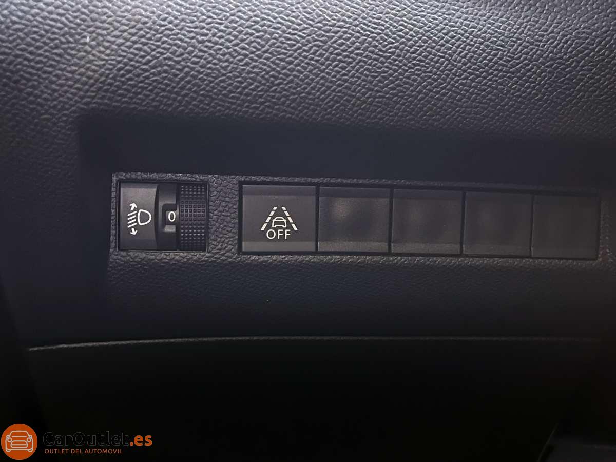 27 - Peugeot 2008 2022