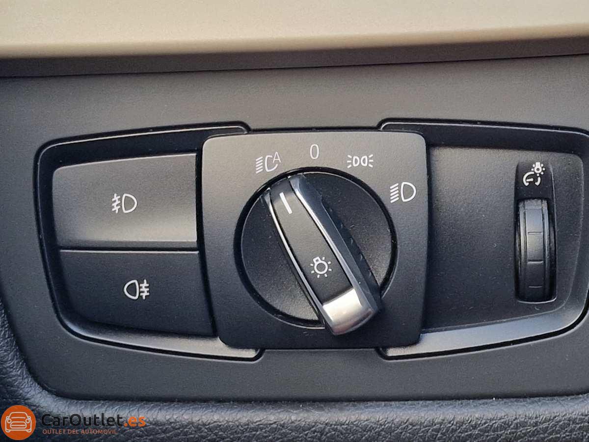 17 - BMW 3 Series 2016 - AUTO