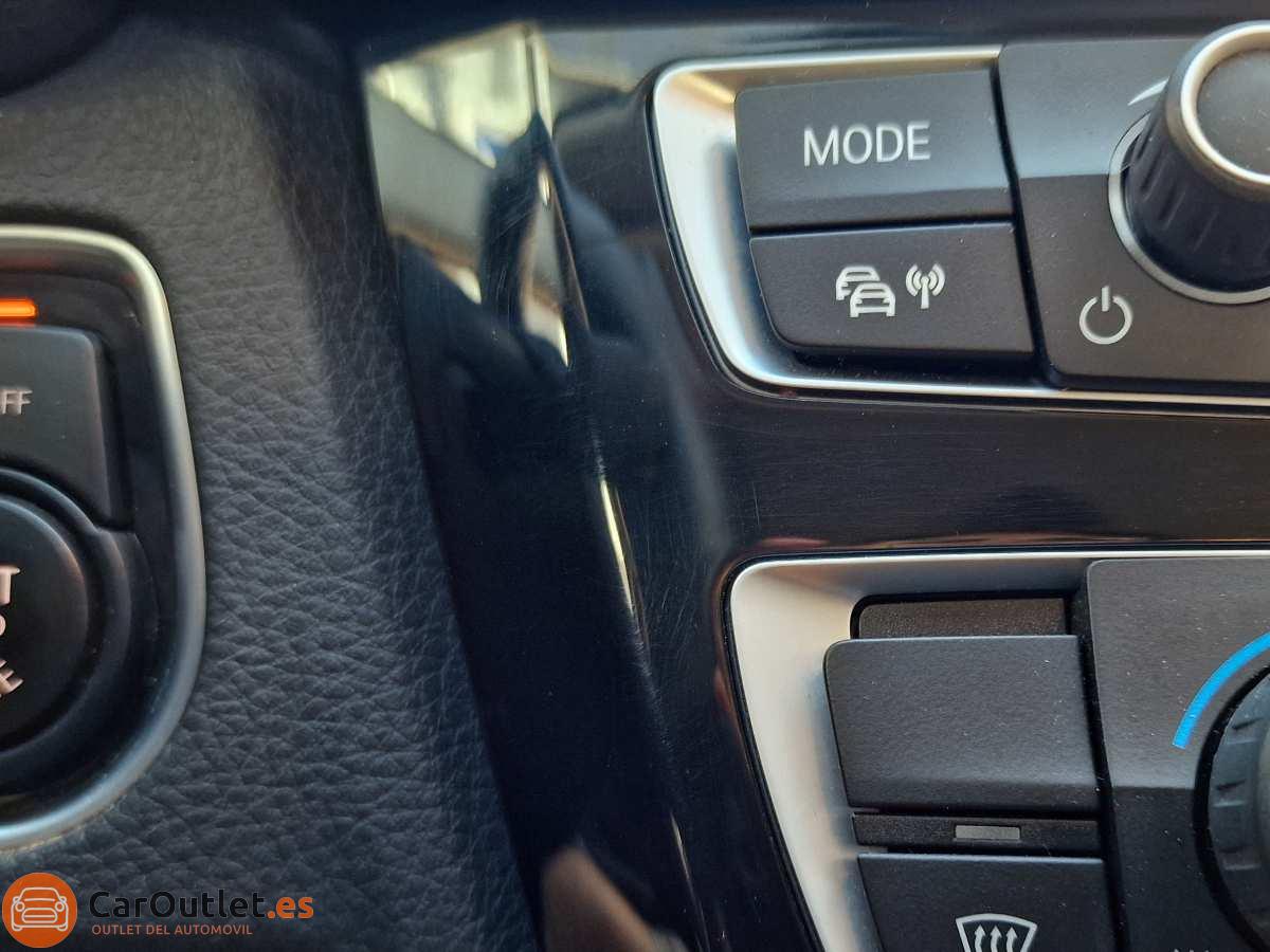 19 - BMW 3 Series 2016 - AUTO