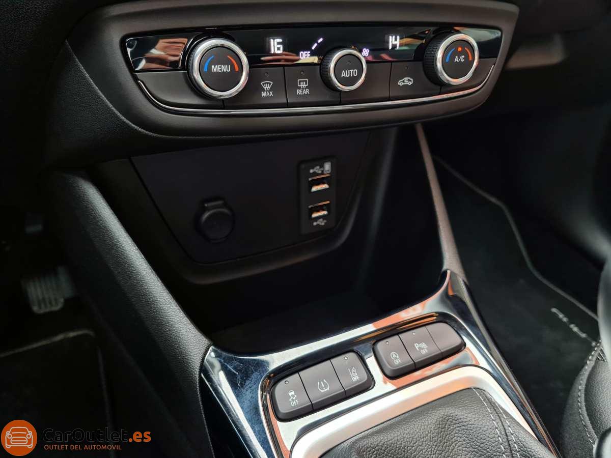 26 - Opel Crossland X 2022