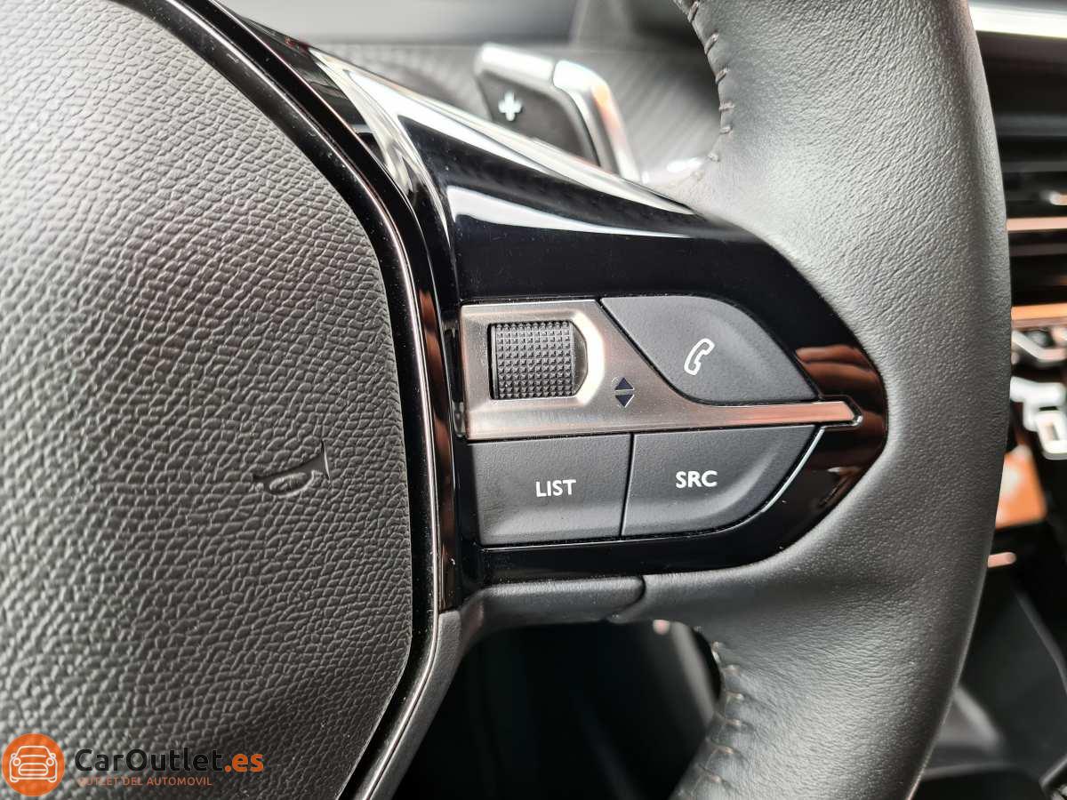 20 - Peugeot 2008 2023 - AUTO