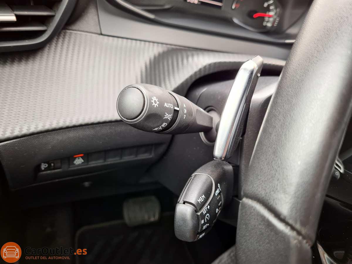 23 - Peugeot 2008 2023 - AUTO
