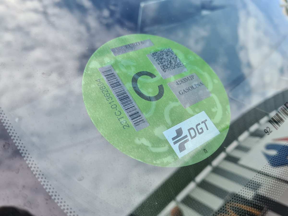 28 - Peugeot 2008 2023 - AUTO
