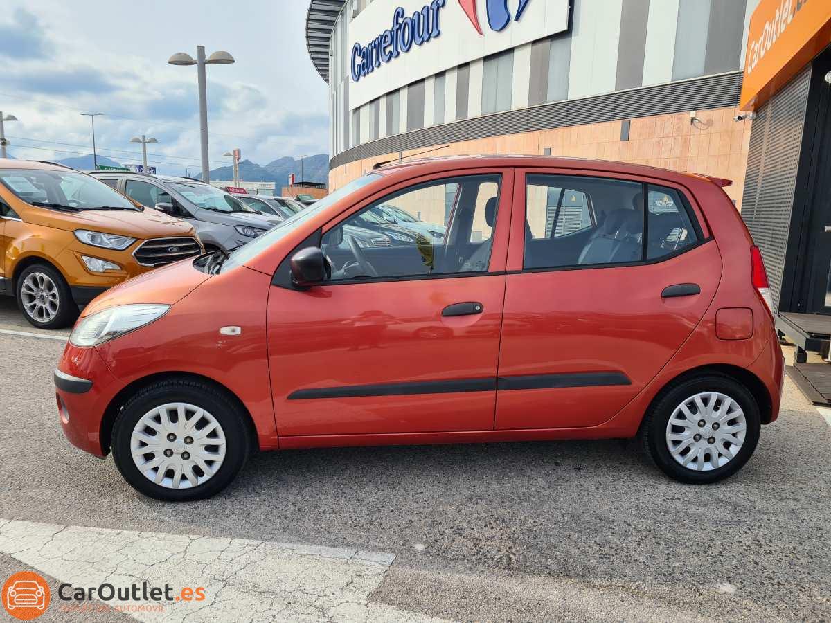 4 - Hyundai i10 2010 - AUTO