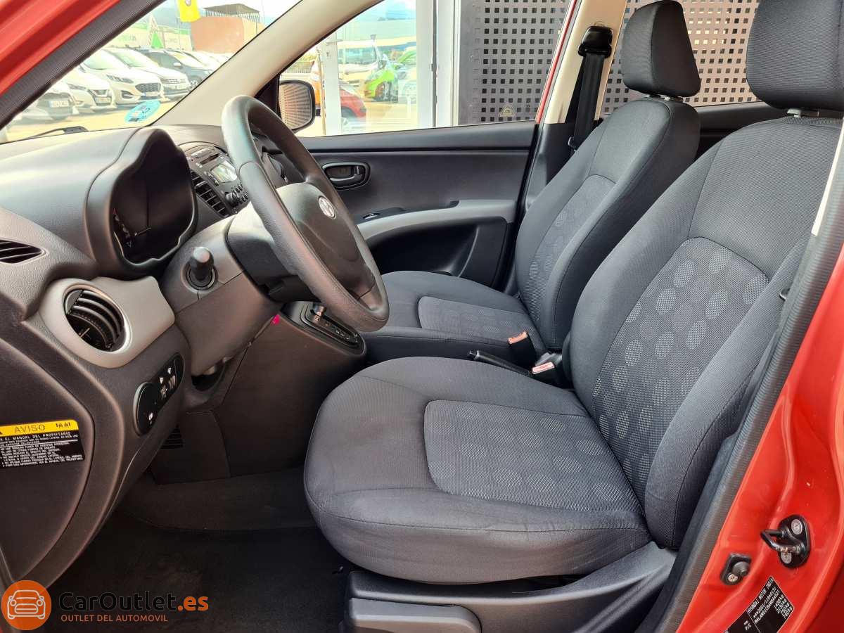 8 - Hyundai i10 2010 - AUTO