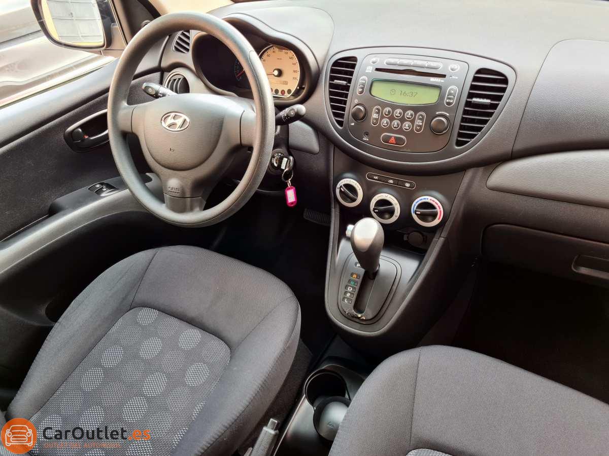 11 - Hyundai i10 2010 - AUTO