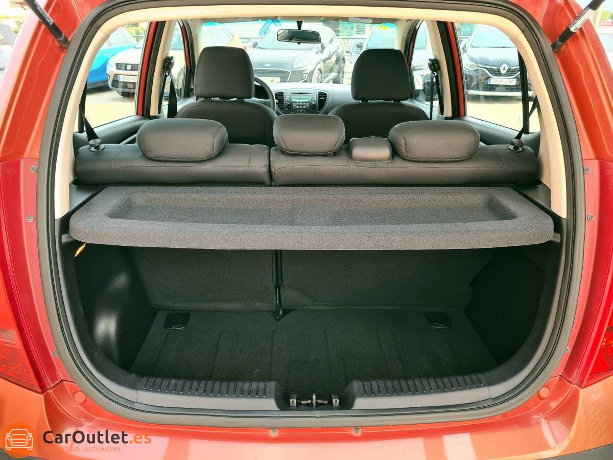 12 - Hyundai i10 2010 - AUTO