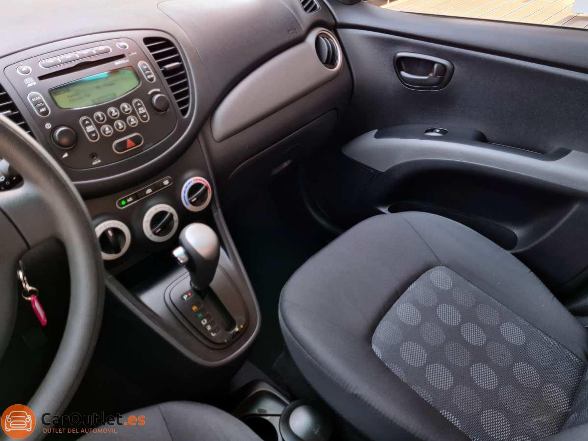 19 - Hyundai i10 2010 - AUTO