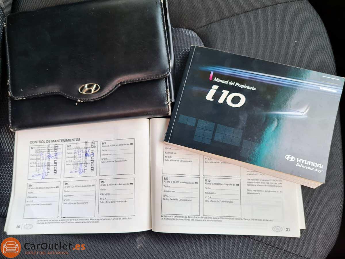 21 - Hyundai i10 2010 - AUTO