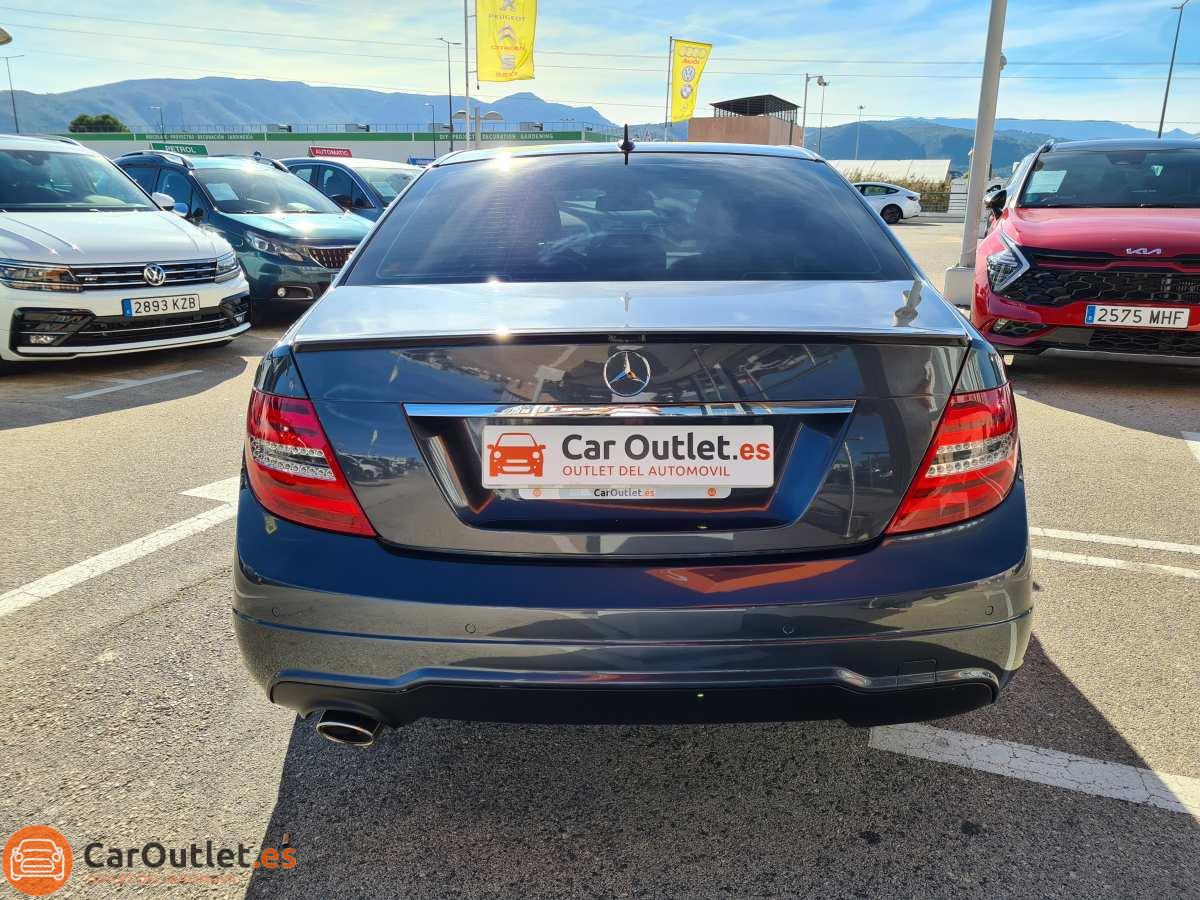 8 - Mercedes C Class 2013 - AUTO