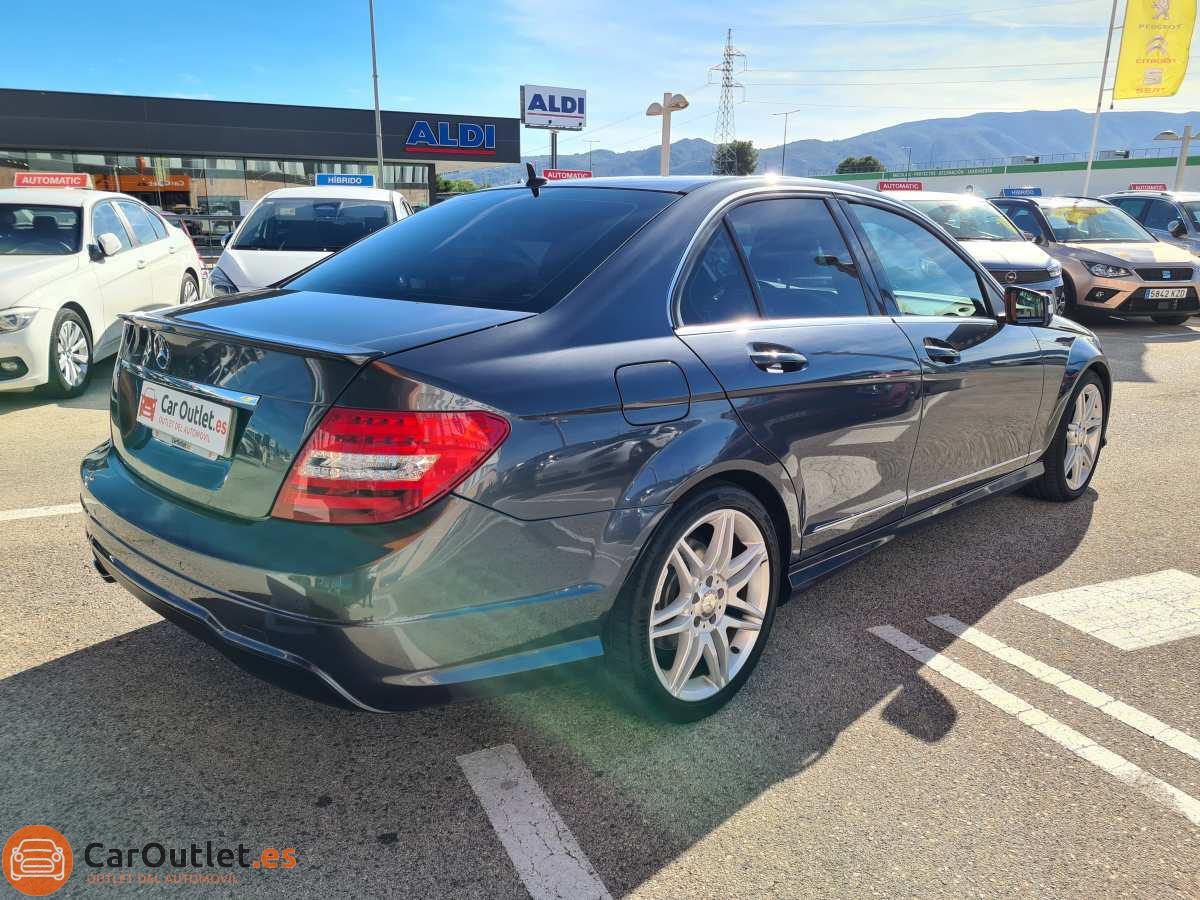 9 - Mercedes C Class 2013 - AUTO