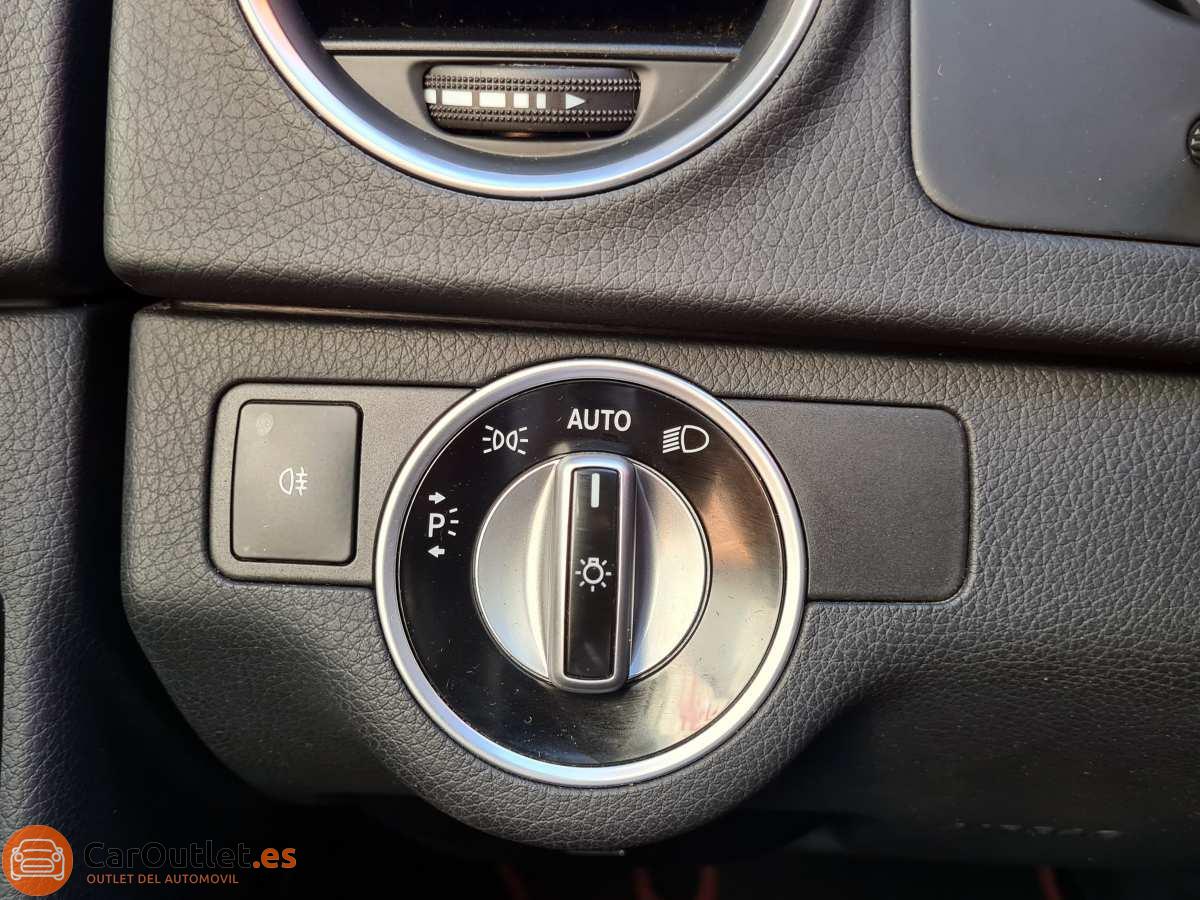 26 - Mercedes C Class 2013 - AUTO