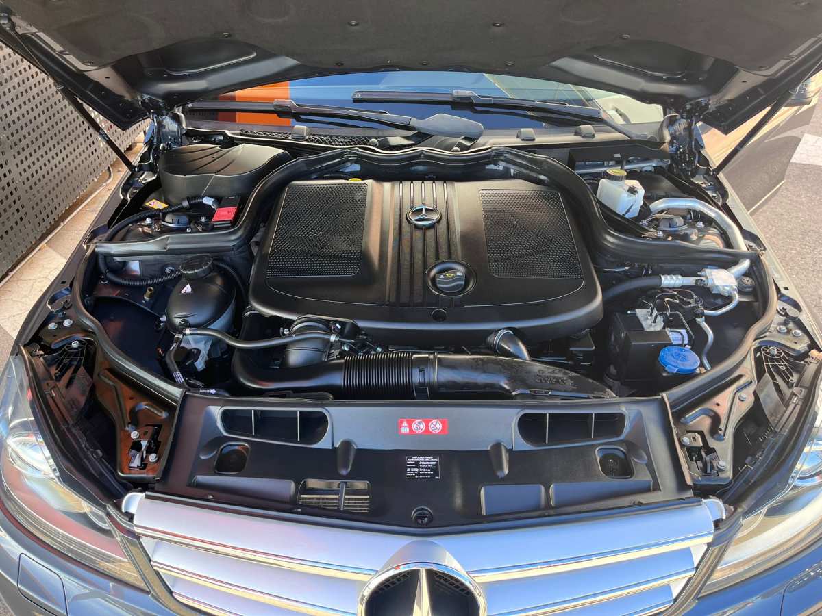 28 - Mercedes C Class 2013 - AUTO