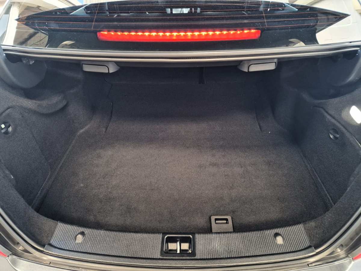 14 - Mercedes C Class 2013 - AUTO