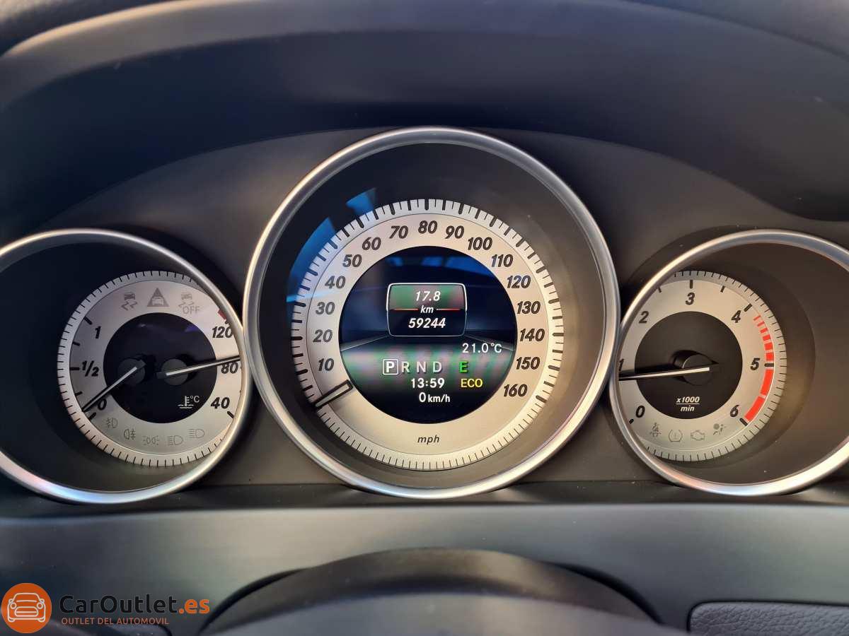 16 - Mercedes C Class 2013 - AUTO