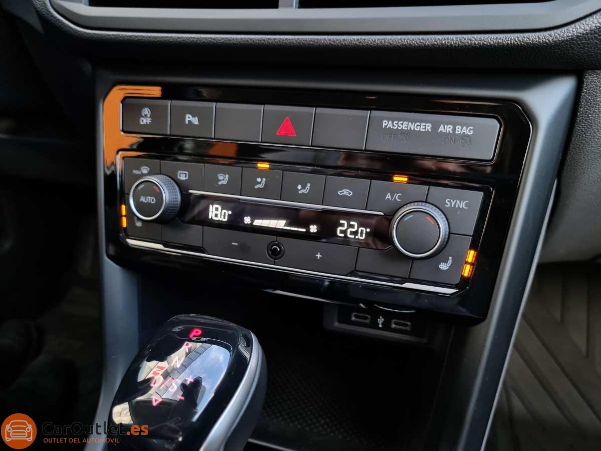 29 - Volkswagen T-CROSS 2020 - AUTO