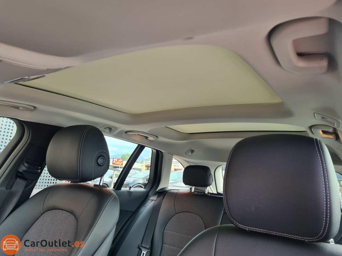 11 - Mercedes C Class 2019 - AUTO