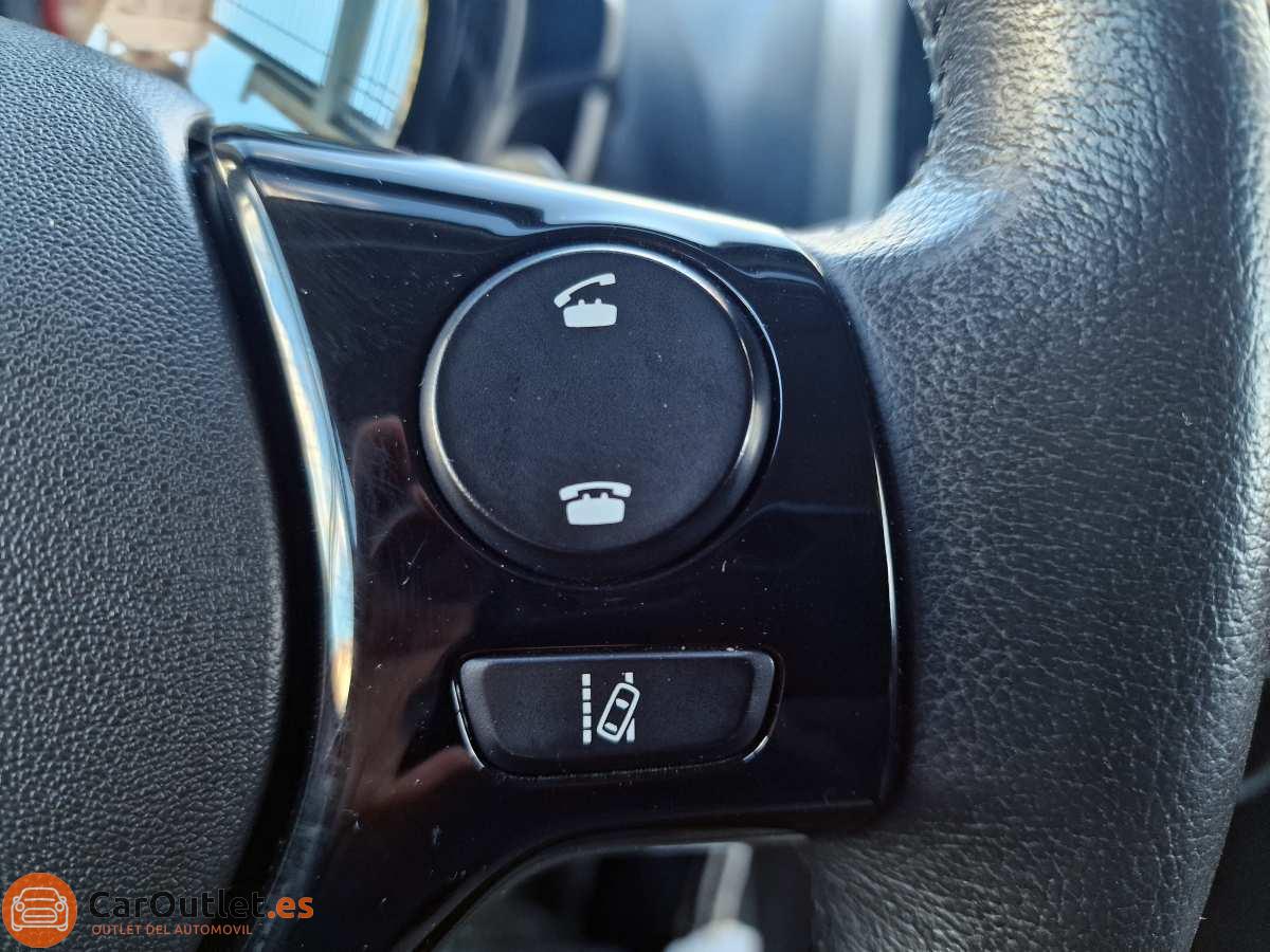 22 - Toyota Aygo 2019 - AUTO