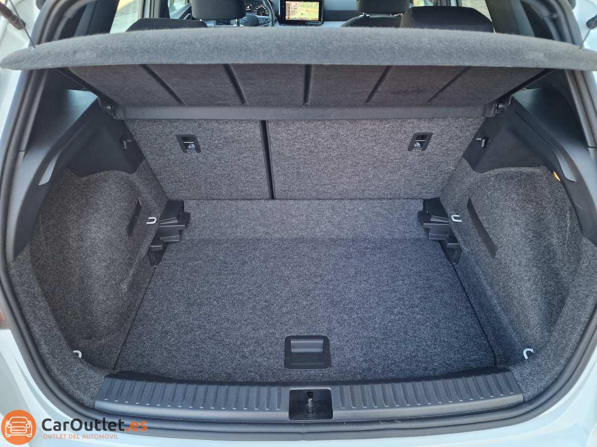 11 - Seat Arona 2023 - AUTO