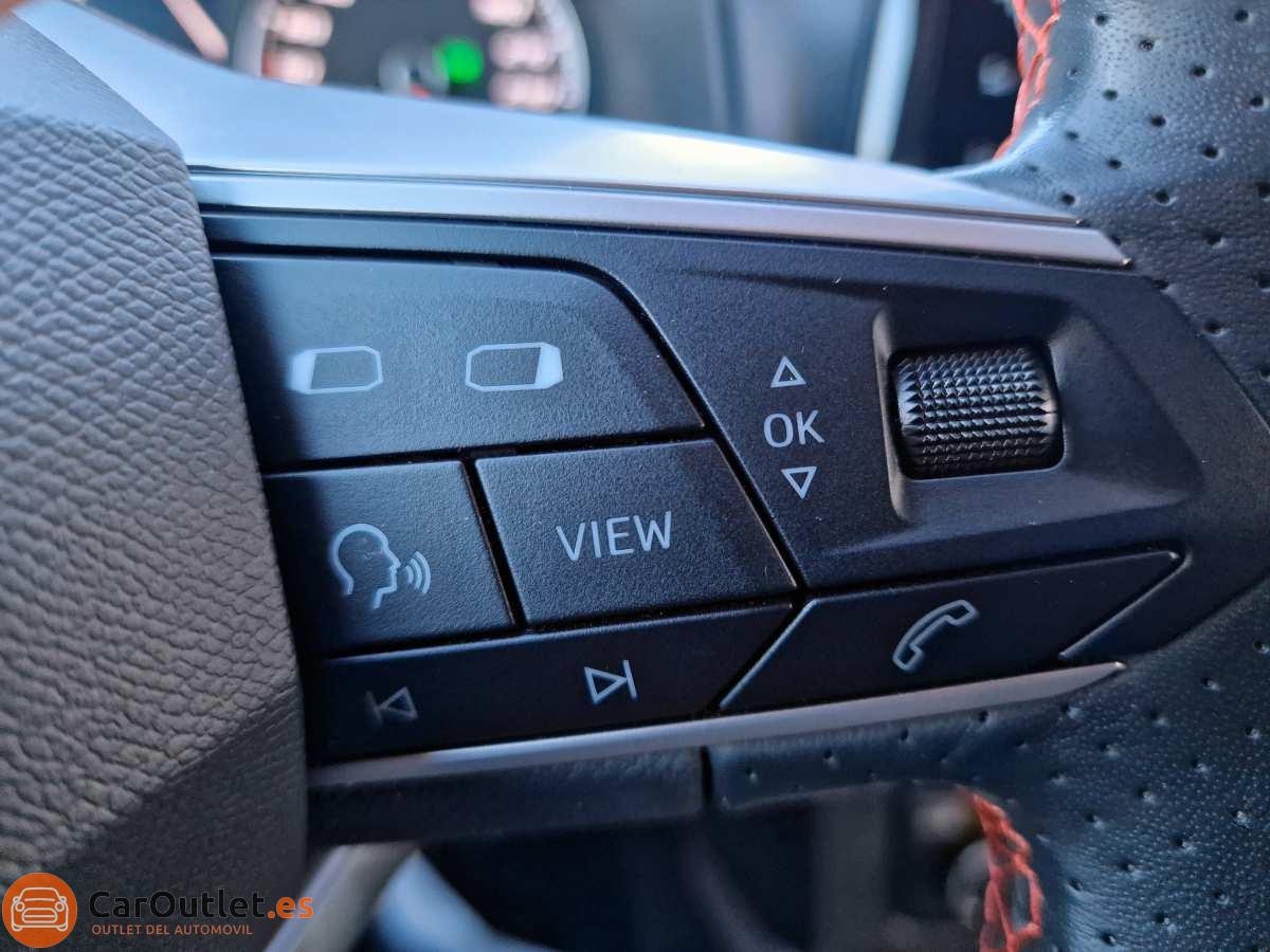 21 - Seat Arona 2023 - AUTO