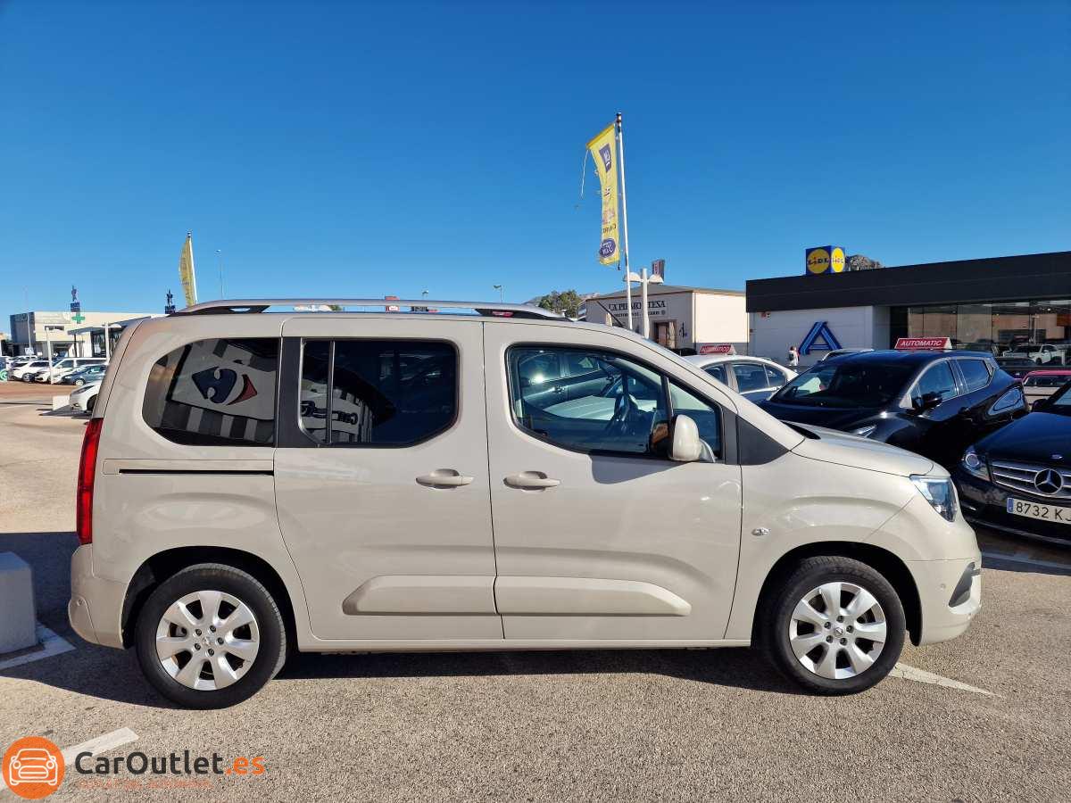3 - Opel Combo 2019 - AUTO