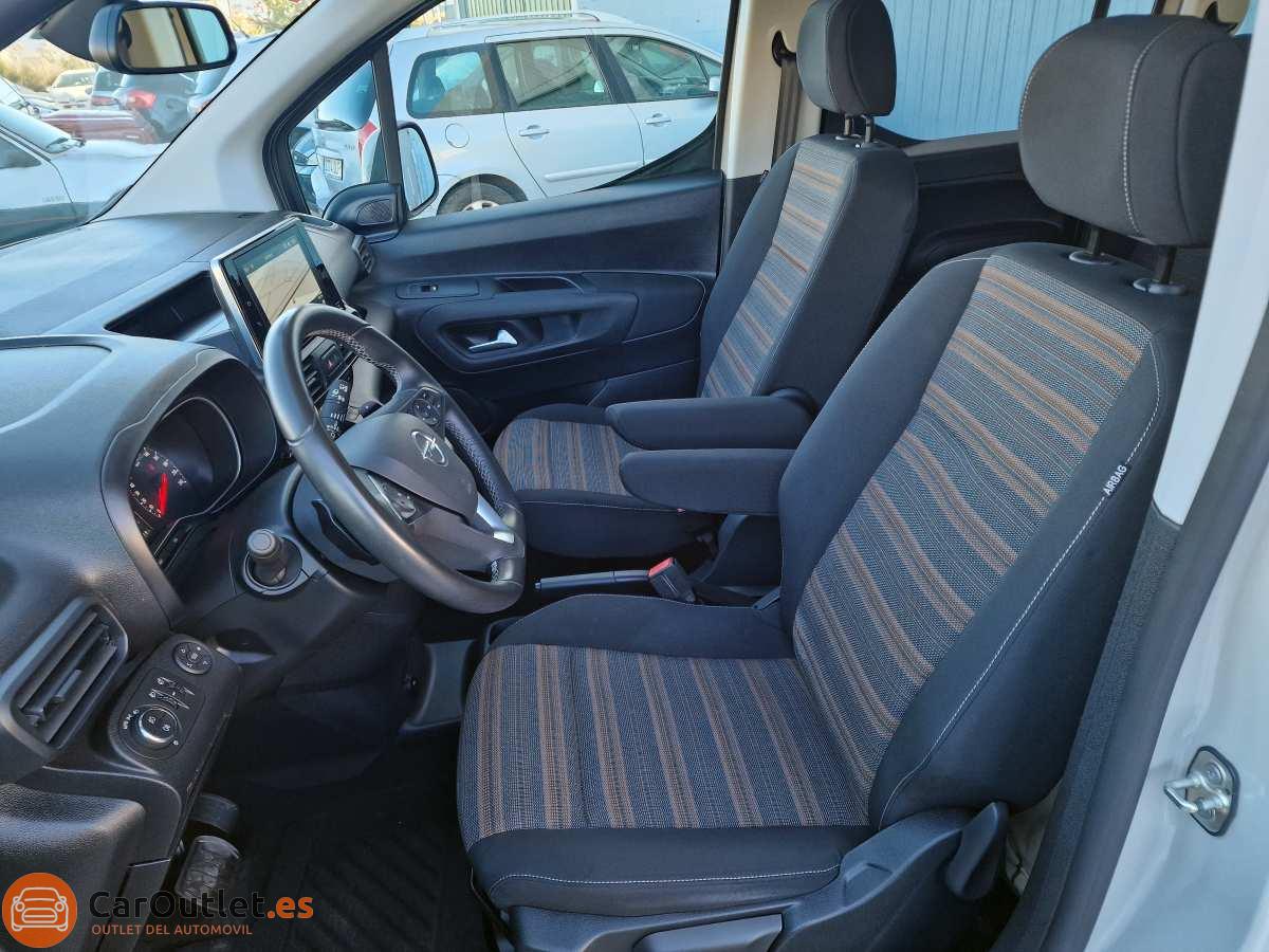 10 - Opel Combo 2019 - AUTO