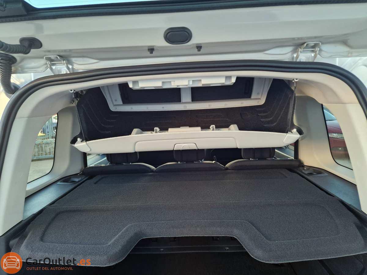 27 - Opel Combo 2019 - AUTO