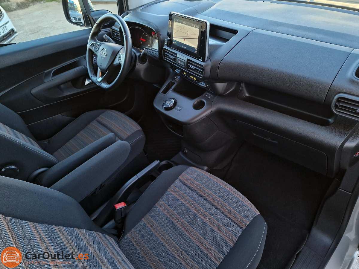 30 - Opel Combo 2019 - AUTO