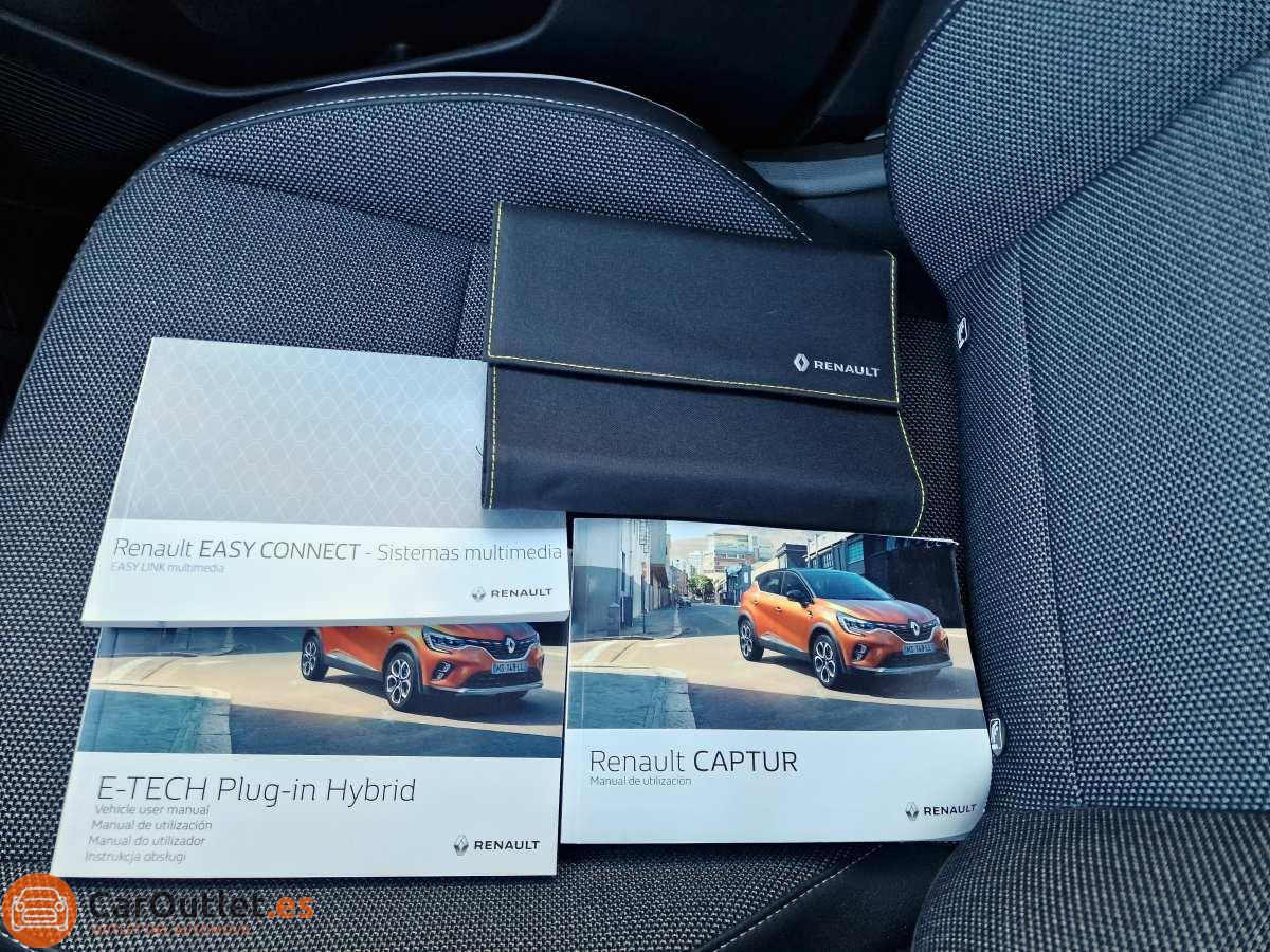 28 - Renault Captur 2022 - AUTO