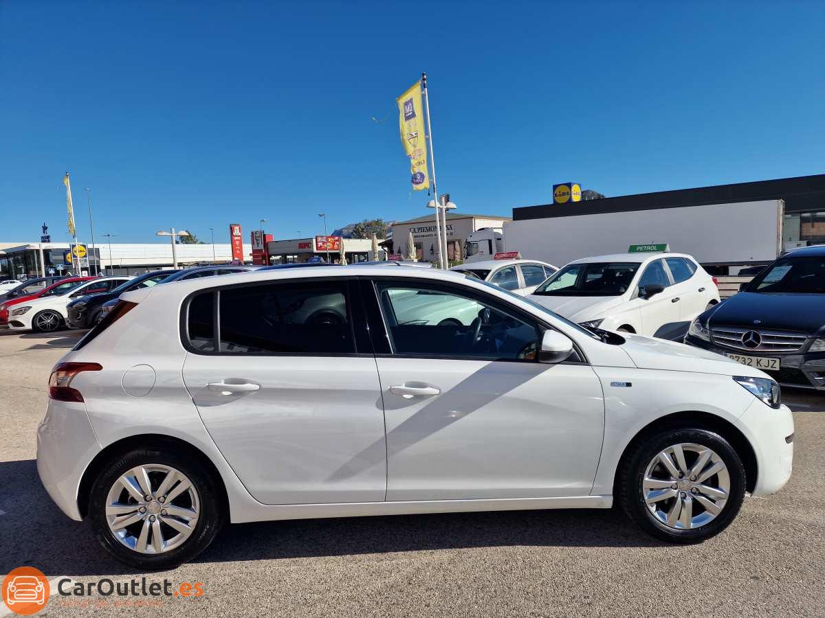 3 - Peugeot 308 2017