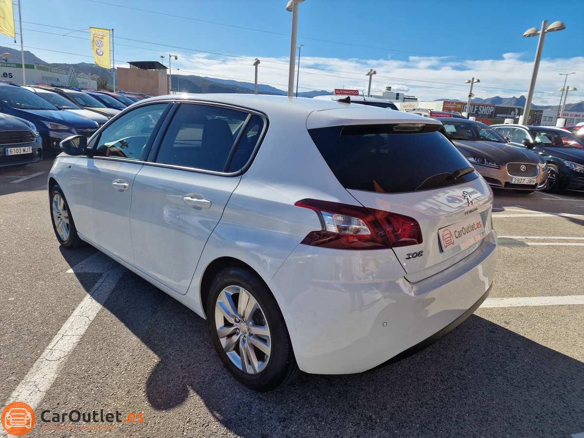 5 - Peugeot 308 2017