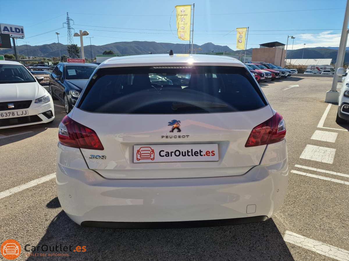 6 - Peugeot 308 2017