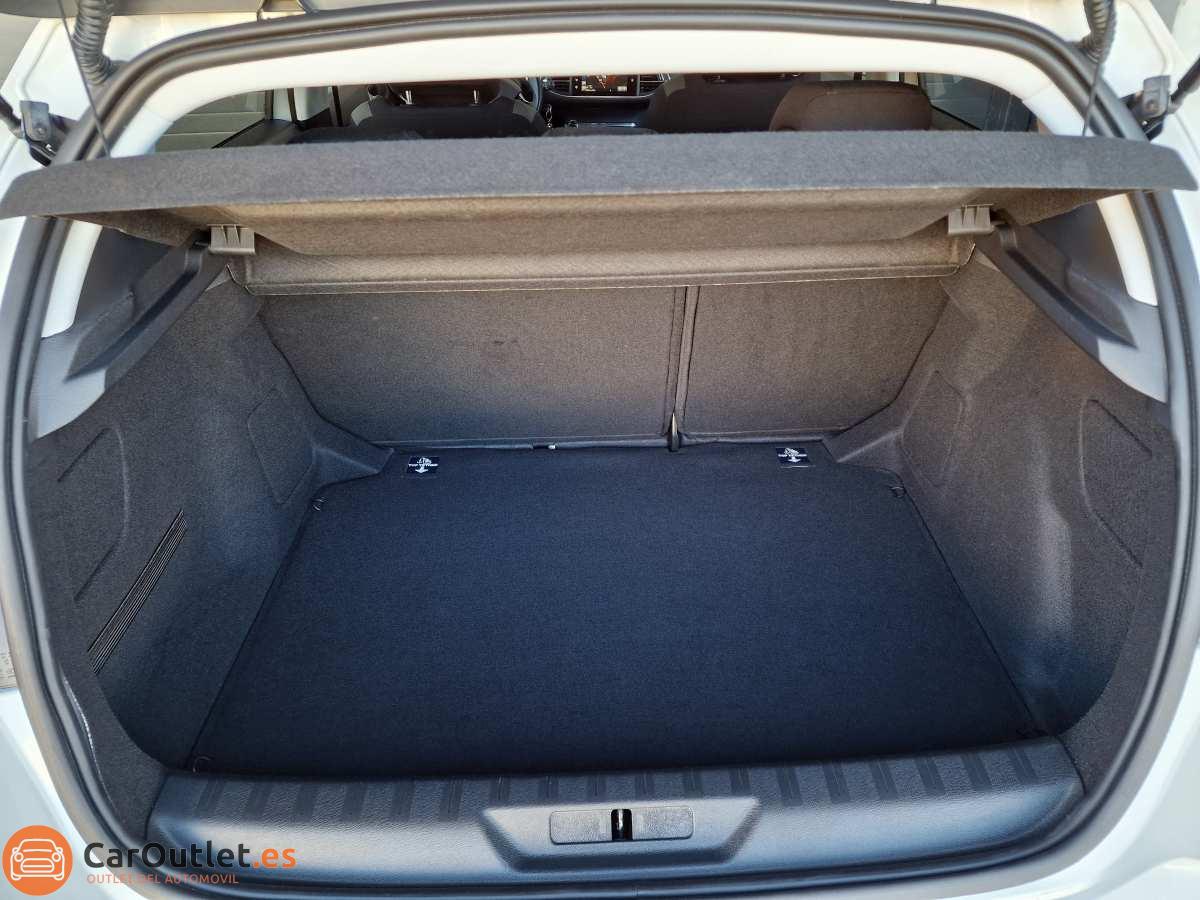 11 - Peugeot 308 2017