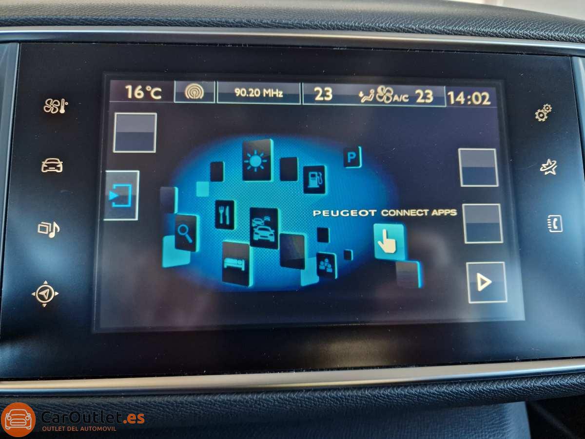 15 - Peugeot 308 2017