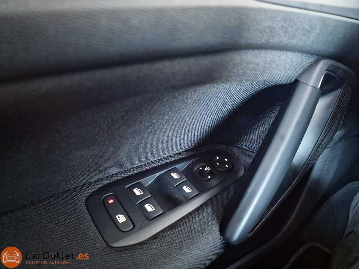 20 - Peugeot 308 2017