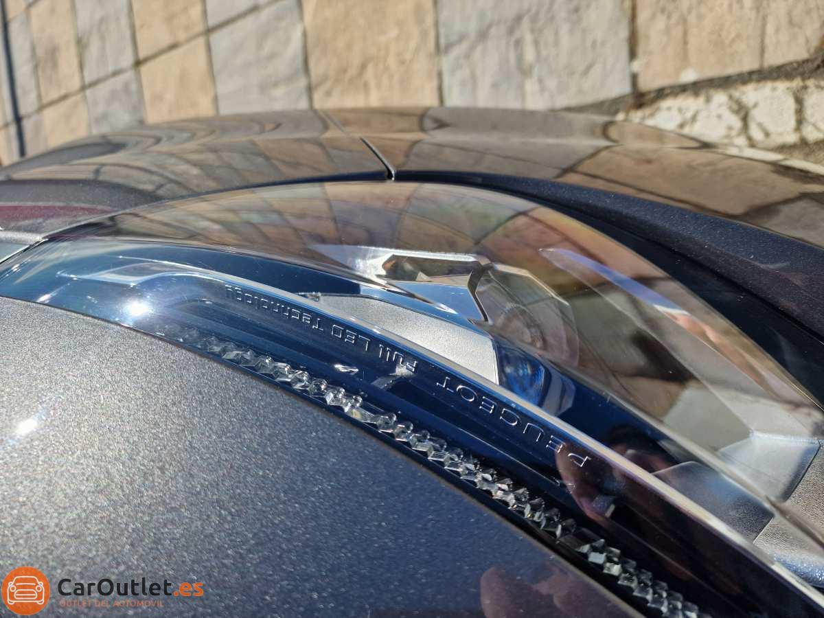 11 - Peugeot 3008 2019 - AUTO