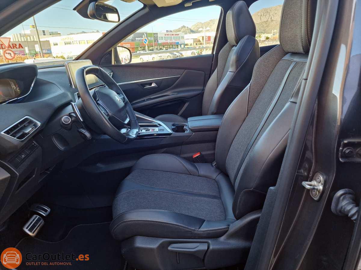 12 - Peugeot 3008 2019 - AUTO