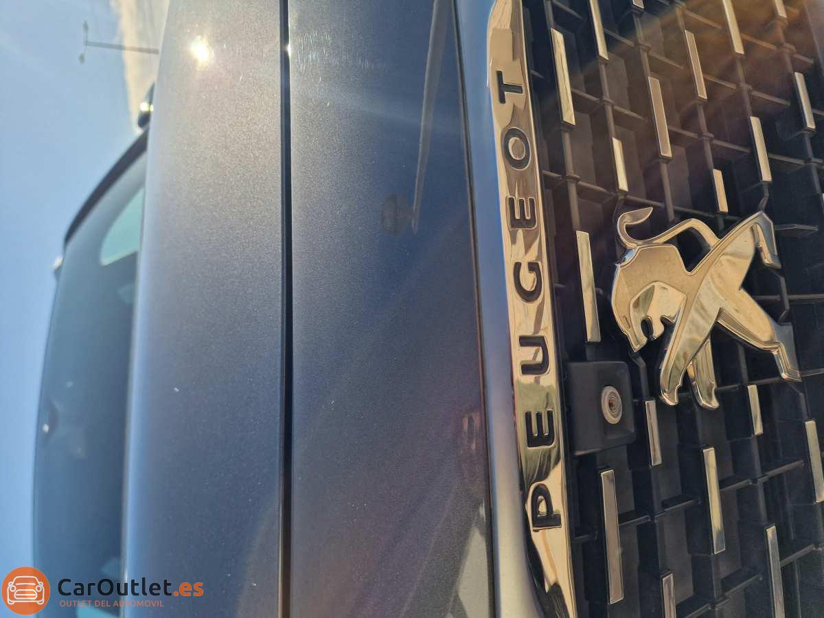 17 - Peugeot 3008 2019 - AUTO