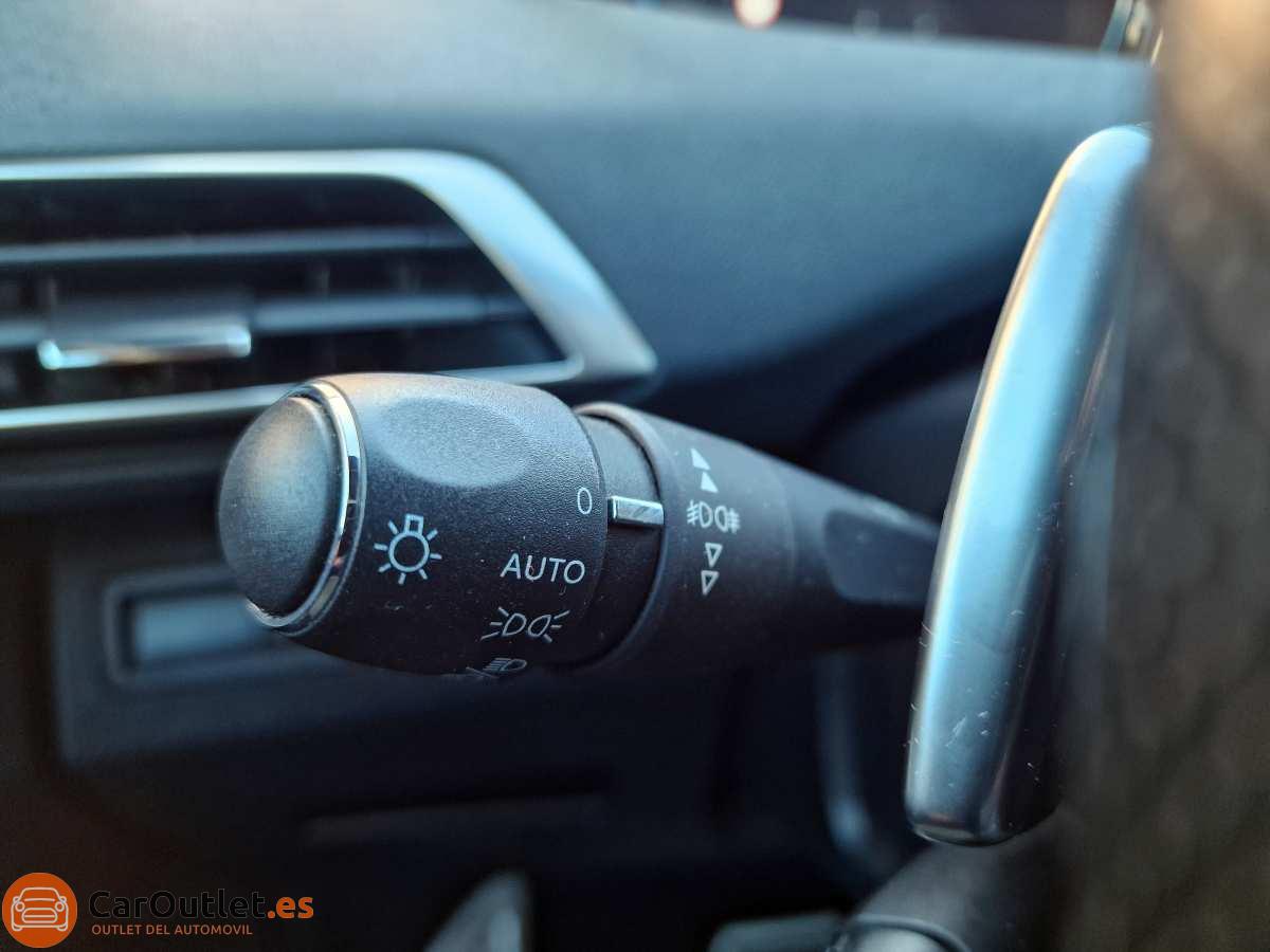 25 - Peugeot 3008 2019 - AUTO