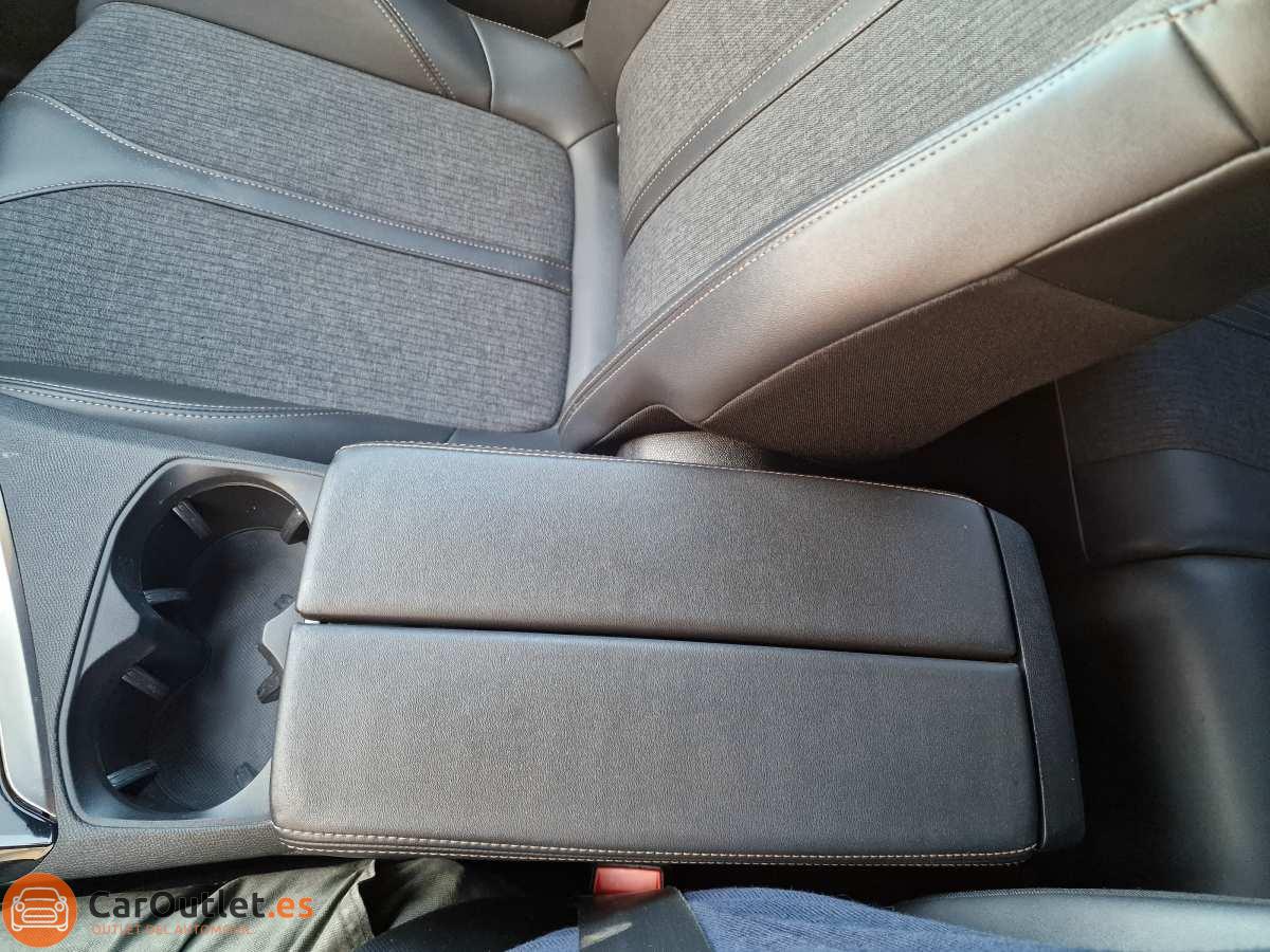 30 - Peugeot 3008 2019 - AUTO