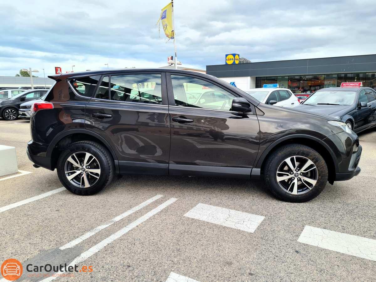 3 - Toyota RAV4 2016