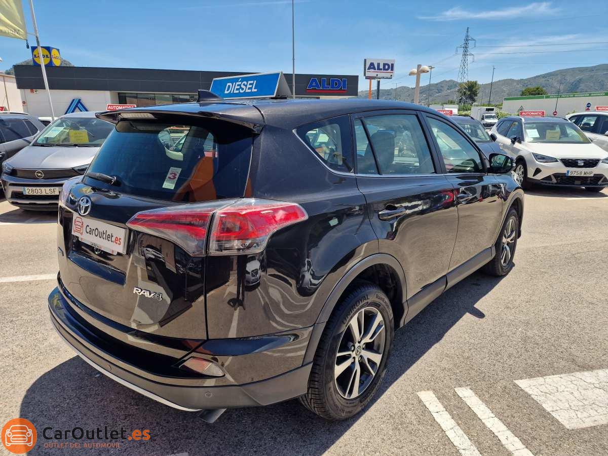 4 - Toyota RAV4 2016