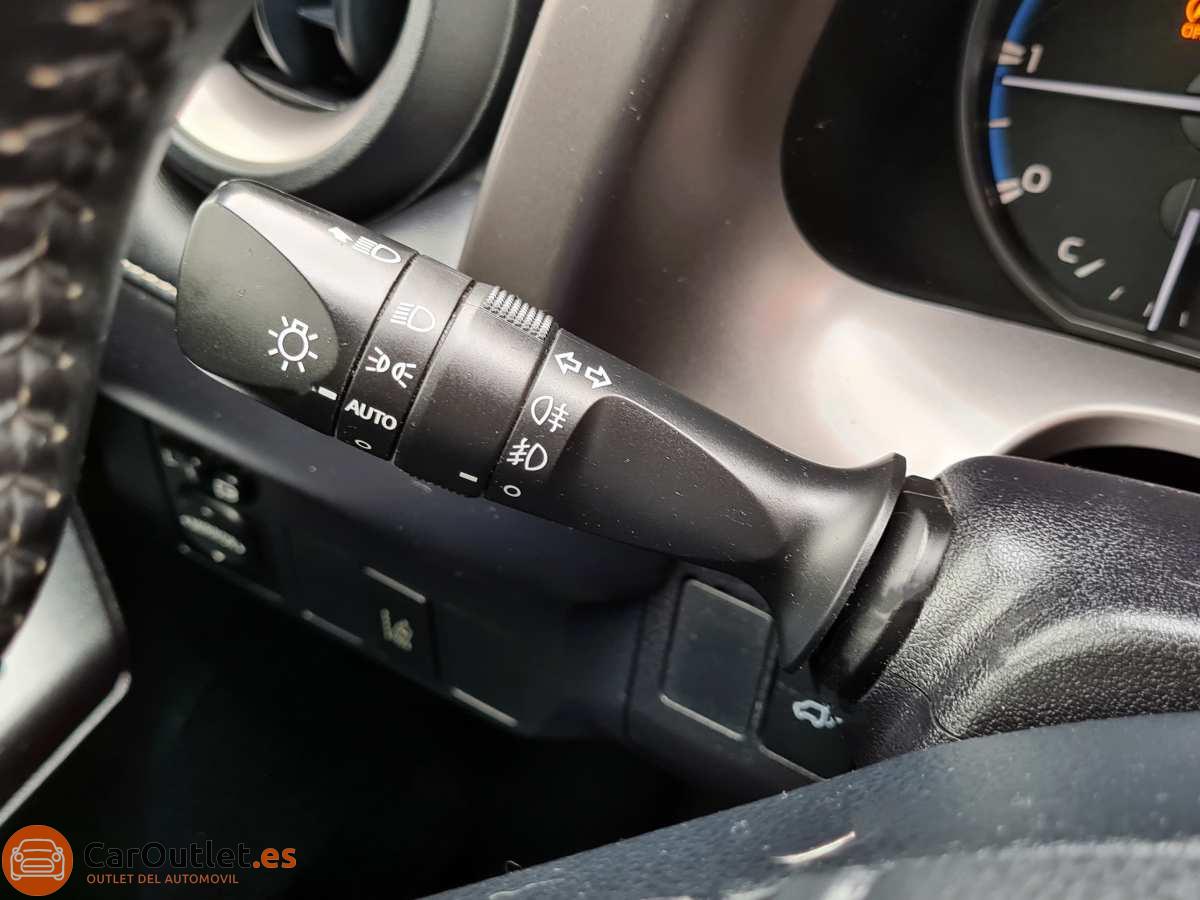 23 - Toyota RAV4 2016
