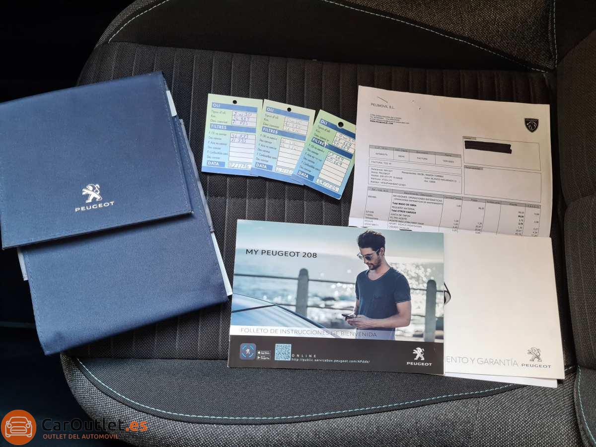 30 - Peugeot 208 2022