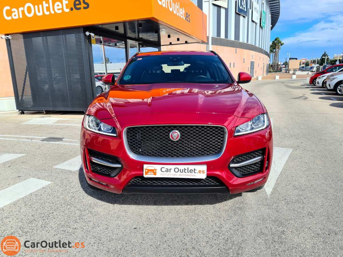 1 - Jaguar F-Pace 2016 - AUTO