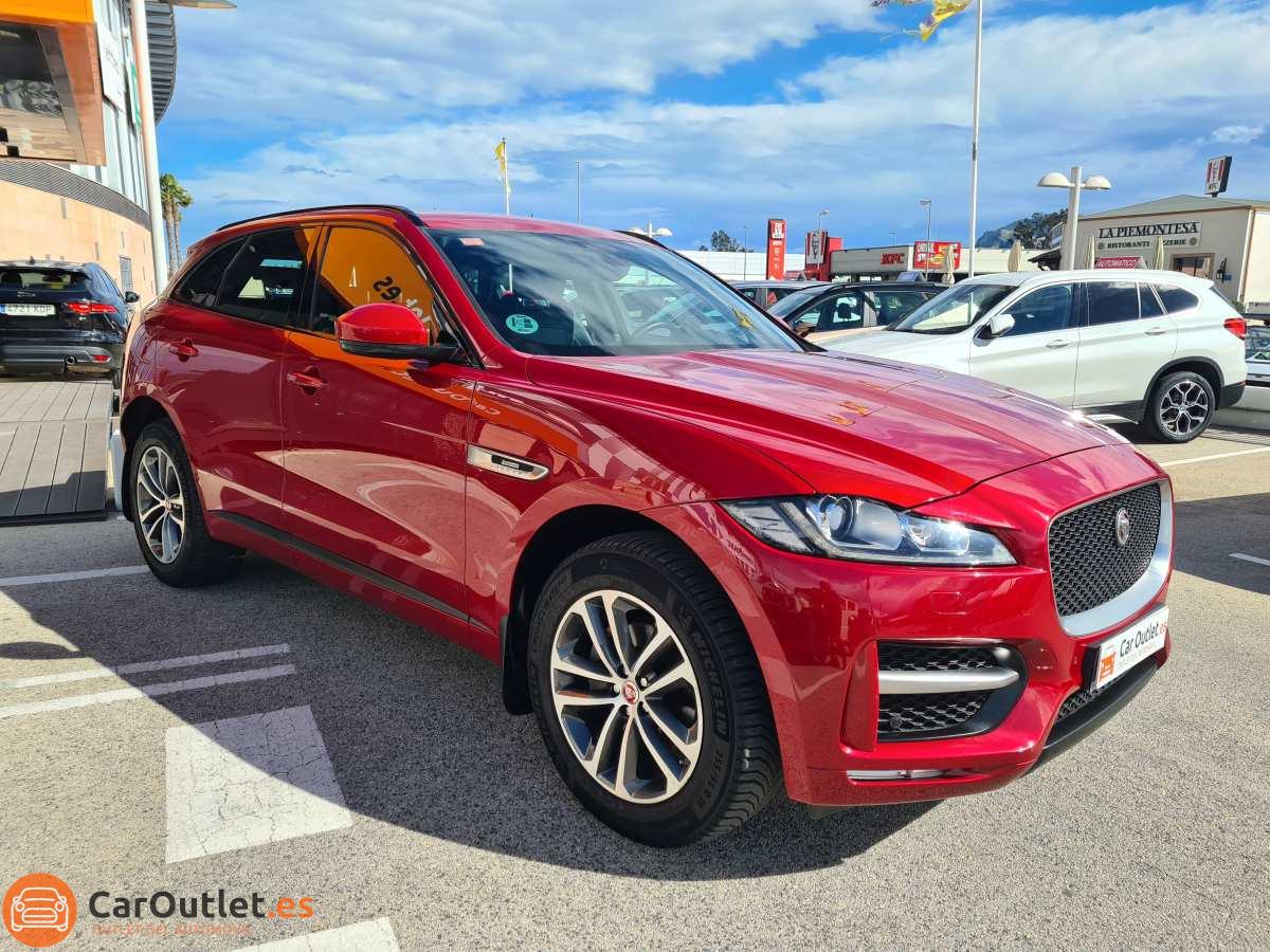 2 - Jaguar F-Pace 2016 - AUTO