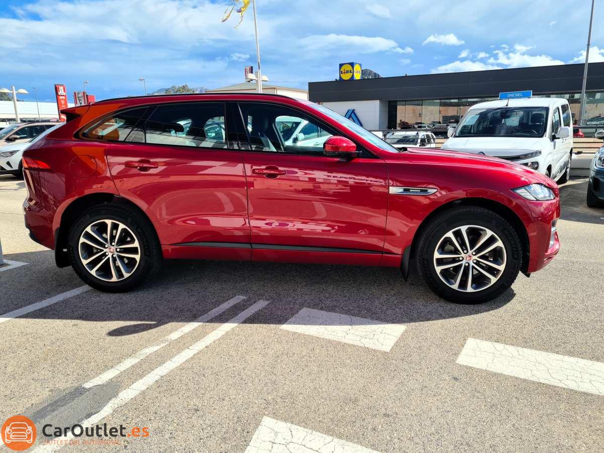 3 - Jaguar F-Pace 2016 - AUTO