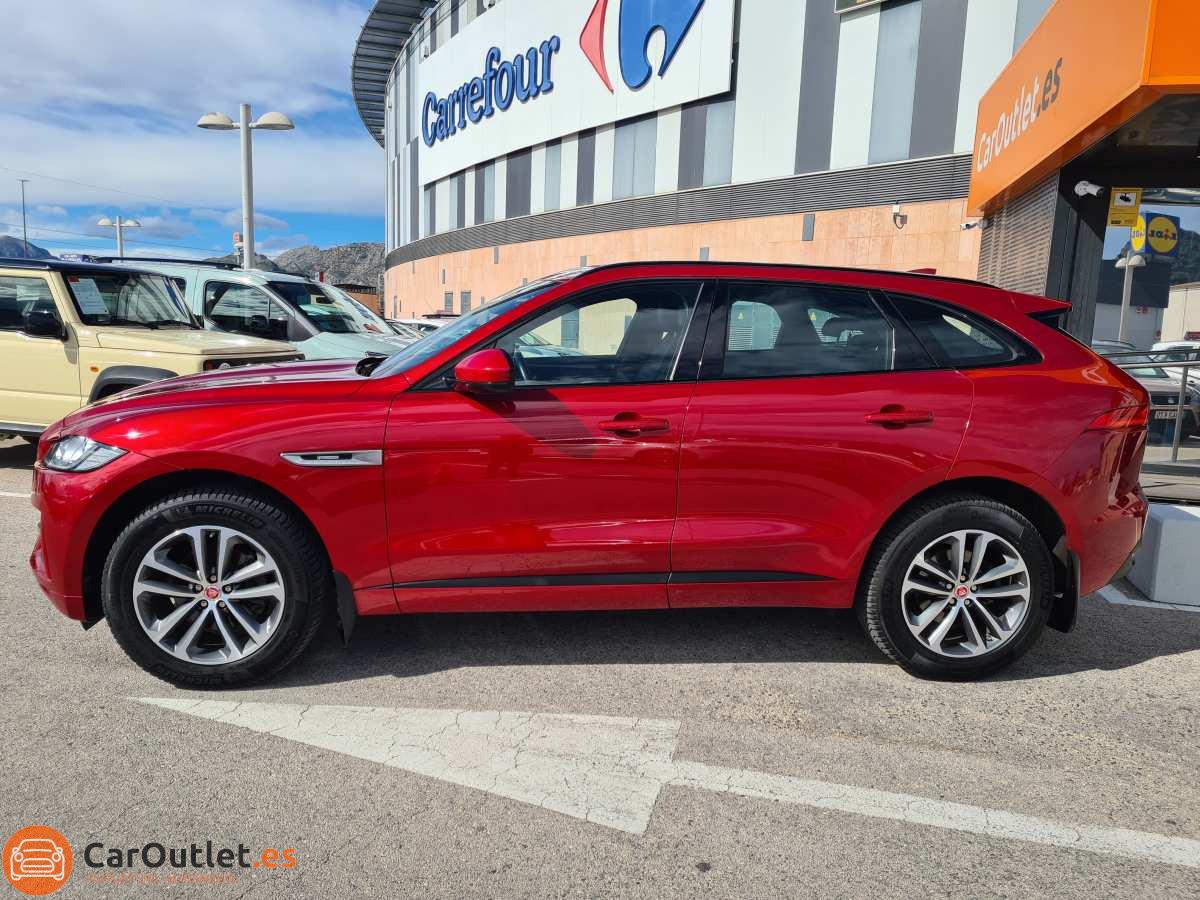 4 - Jaguar F-Pace 2016 - AUTO