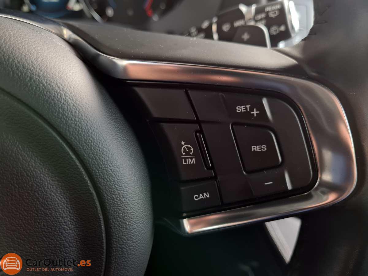 25 - Jaguar F-Pace 2016 - AUTO