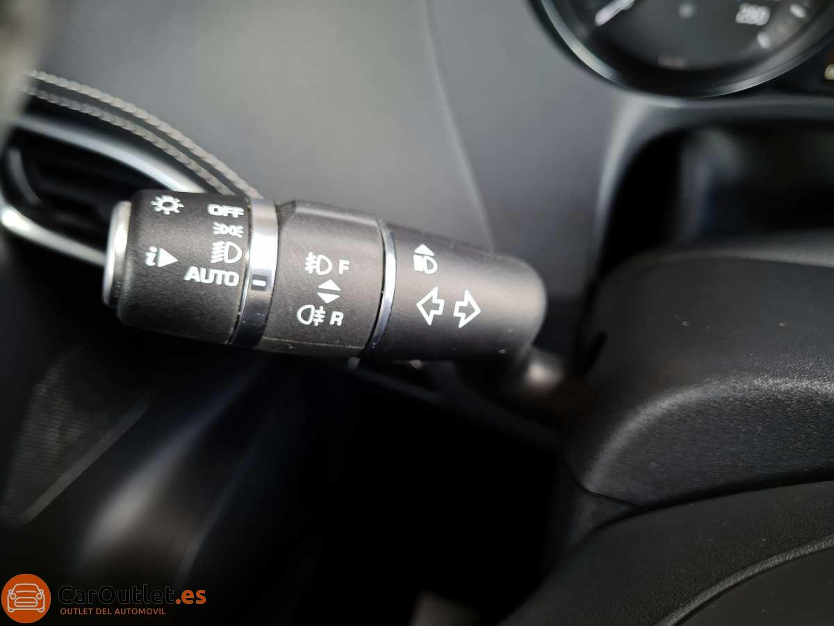 27 - Jaguar F-Pace 2016 - AUTO